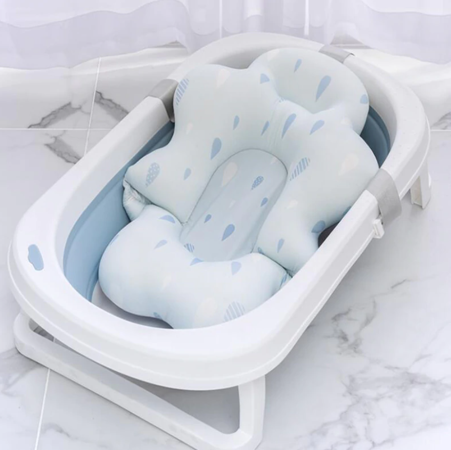 Матрасик-подушка для купания ребенка в ванночку с креплениями Belove, Blue Rain +